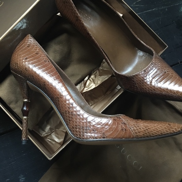 Gorgeous Gucci Python heels! - Picture 2 of 7